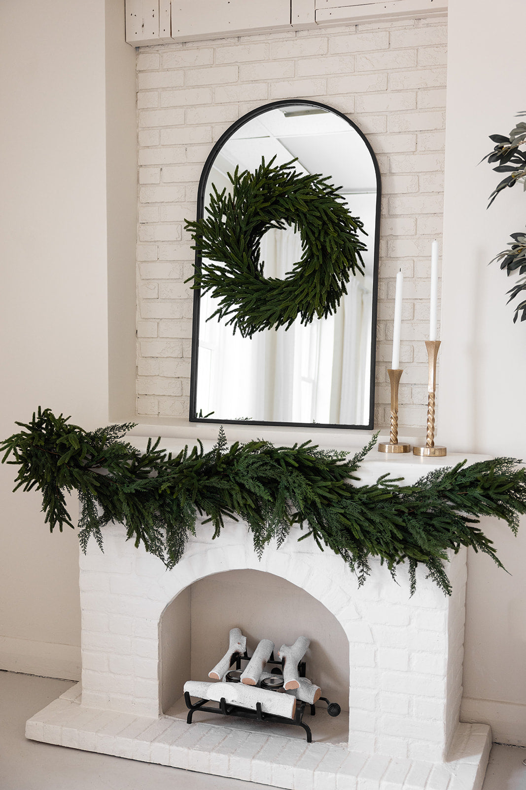Real-Touch Faux Cypress Mixed Garland - 8ft