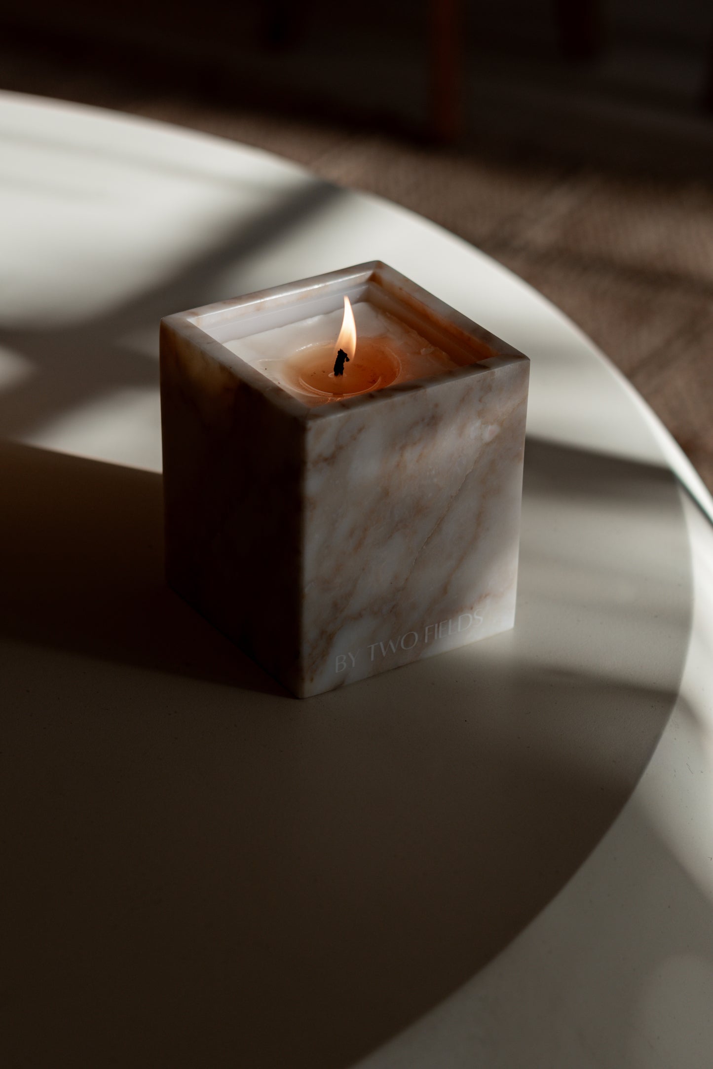 The Refillable Candle System -Light Calacatta