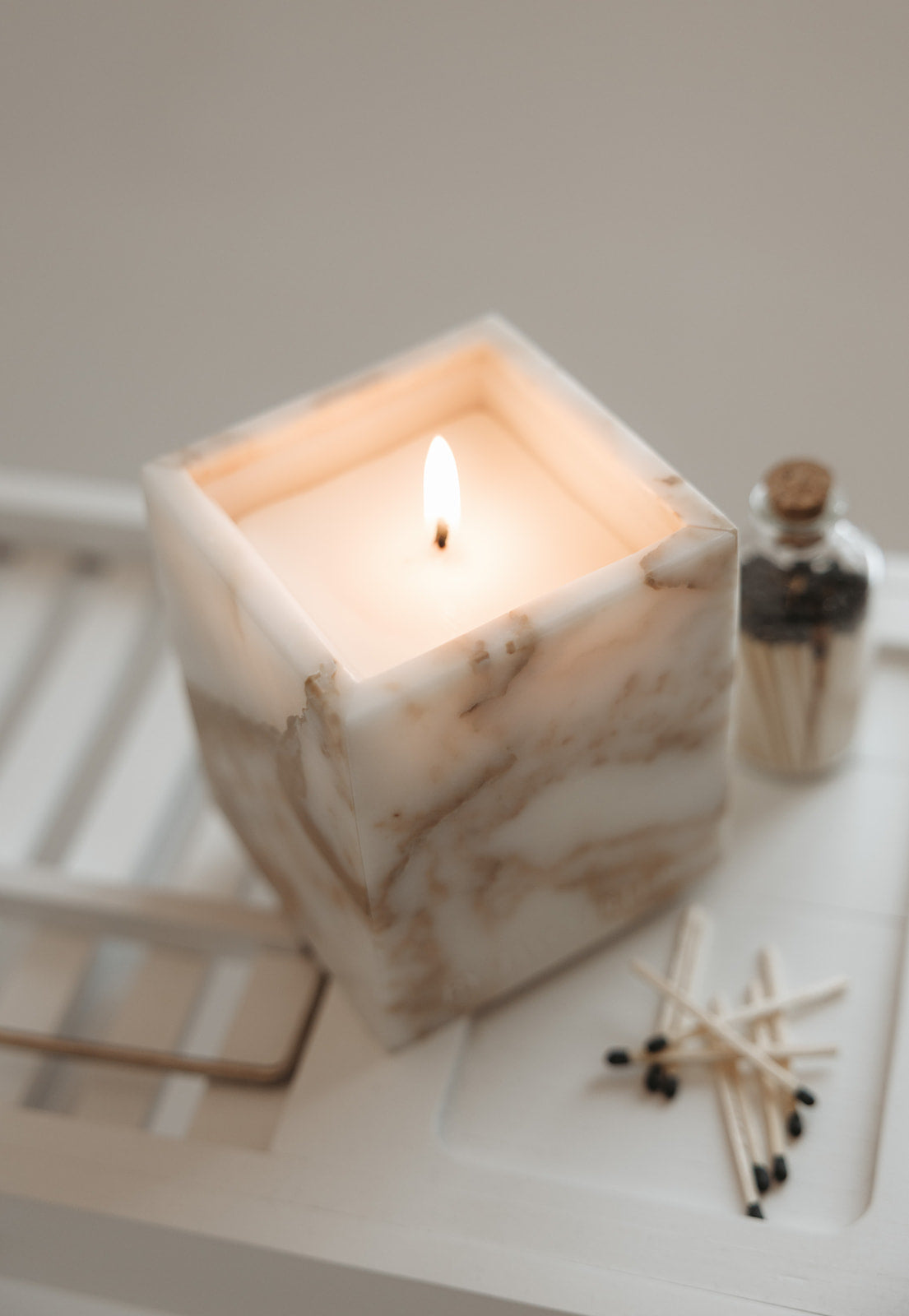 The Refillable Candle System -Light Calacatta