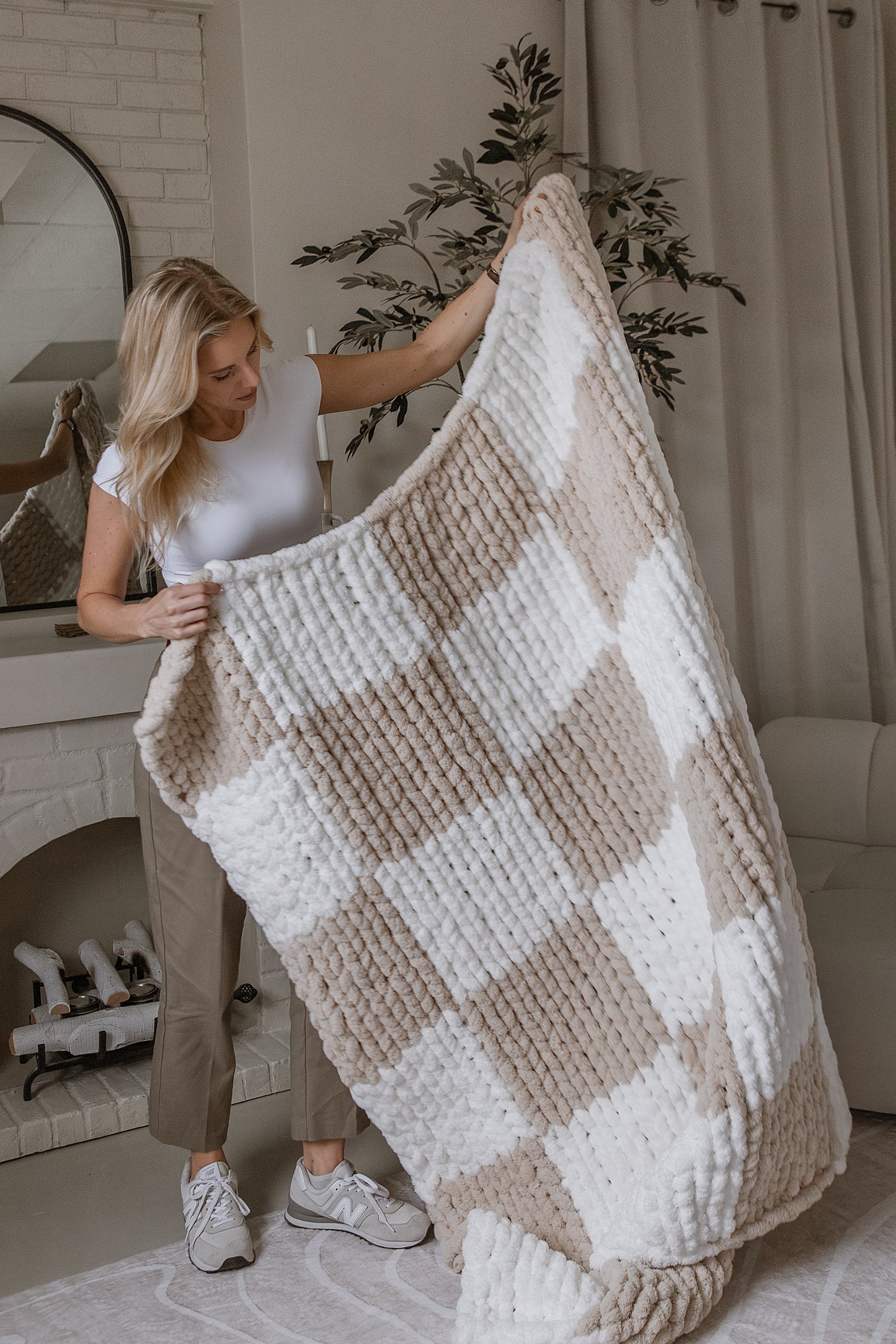 Checkered Chunky Knit Blanket